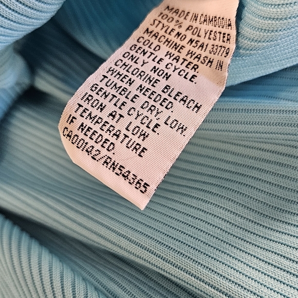 Blue Tank Top - Picture 4 of 6